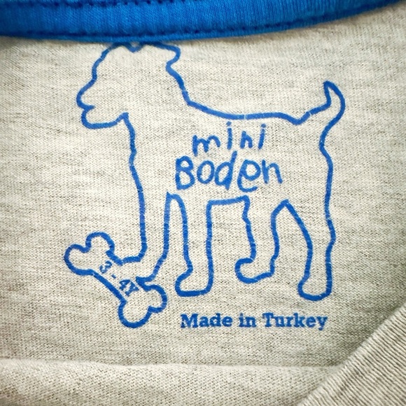 Mini Boden | Neck and Neck Graphic Tee (3-4 yrs) 🏁 - Picture 4 of 4